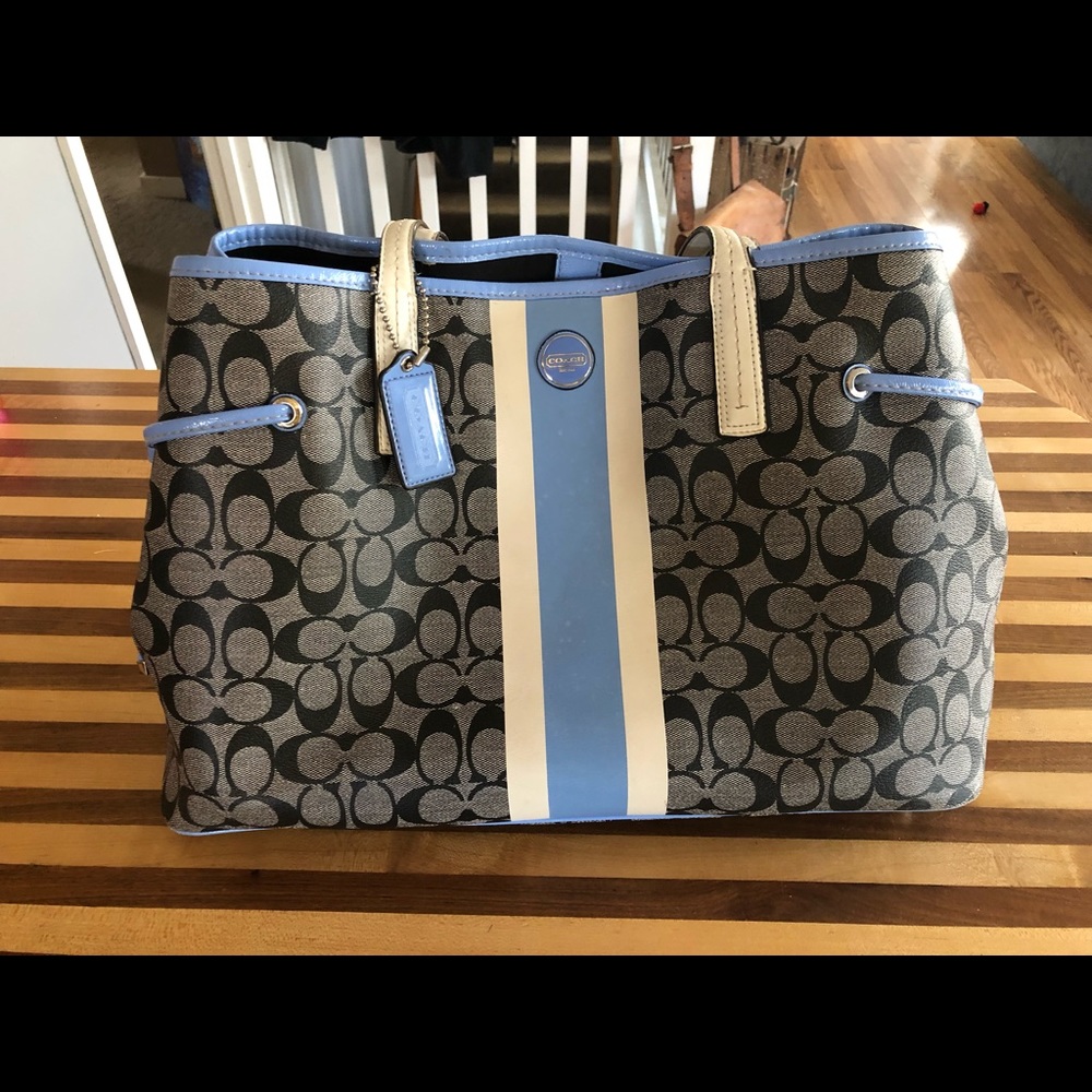 Large purse/tote coach - Picture 1 of 8